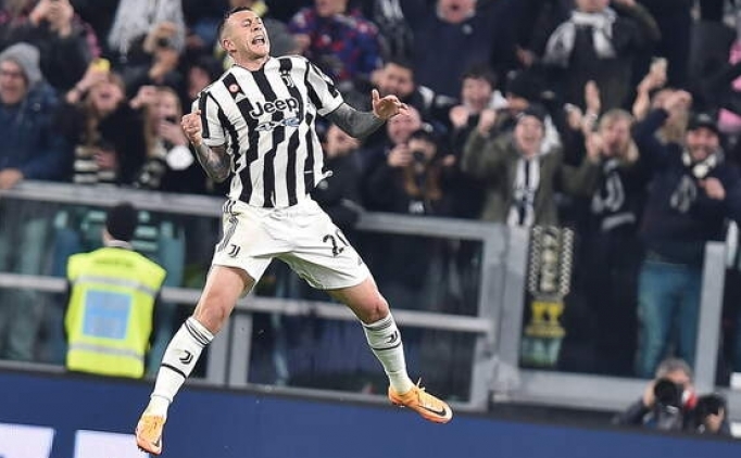 Galatasaray'da Sensibile'den talya seferi!