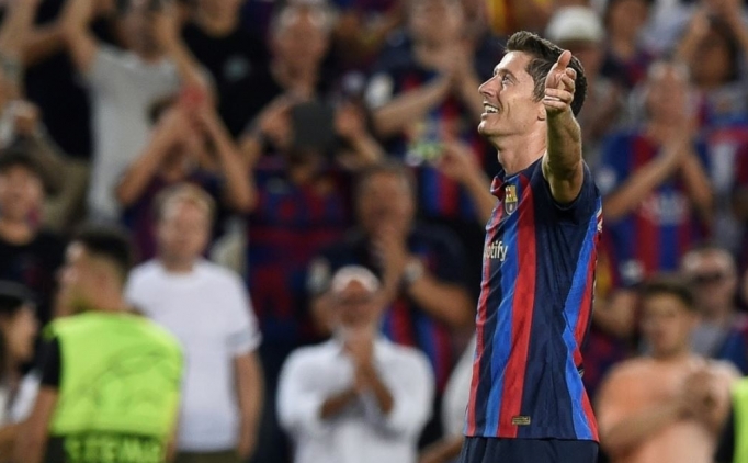 Benzema'y� sollad�, tarihe ge�ti; Lewandowski!