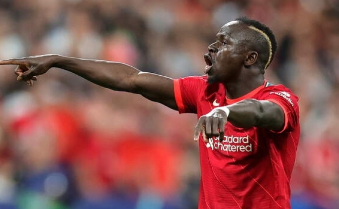 'Sadio Mane, imzay� att�'