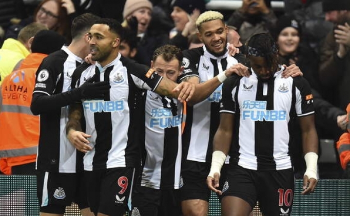 Newcastle United, son dakika golyle gld!