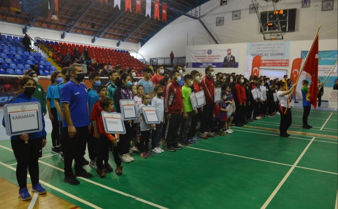 ��itme Engelliler T�rkiye Badminton �ampiyonas� ba�lad�