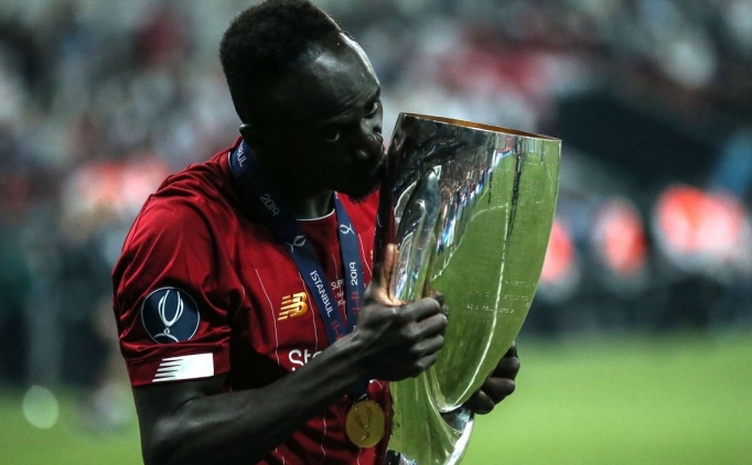 Sadio Mane imza i�in gitti!