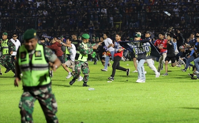 UEFA'dan Endonezya i�in sayg� duru�u karar�