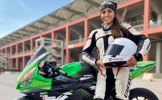 Milli motosiklet�i �layda, T�rkiye Pist �ampiyonas�'na haz�rlan�yor!