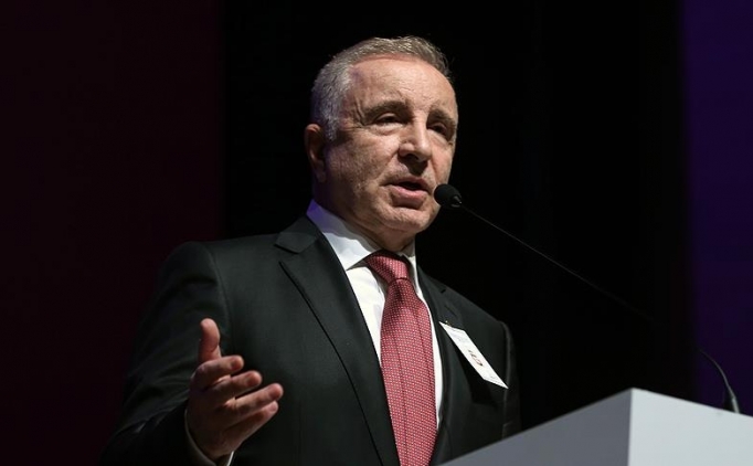 Galatasaray'da �nal Aysal taraf�n� se�ti!