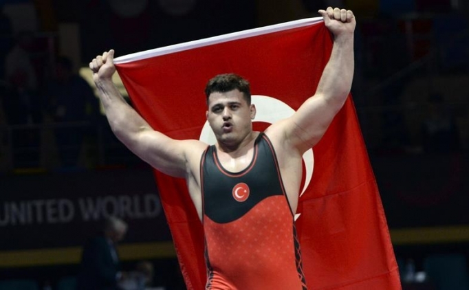 R�za Kayaalp, 5. kez d�nya �ampiyonu