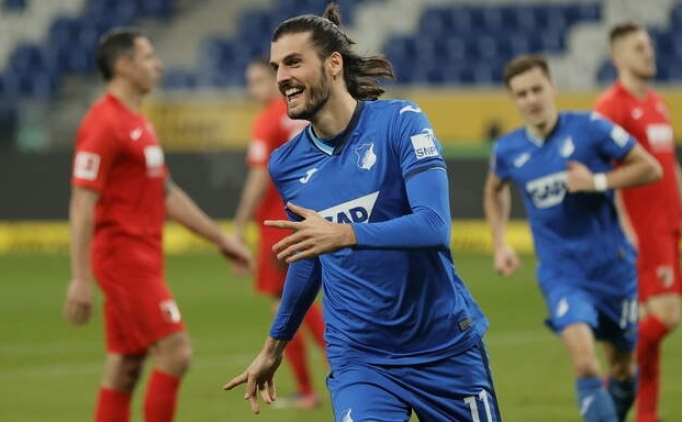 Galatasaray'�n piyasa de�eri u�acak!