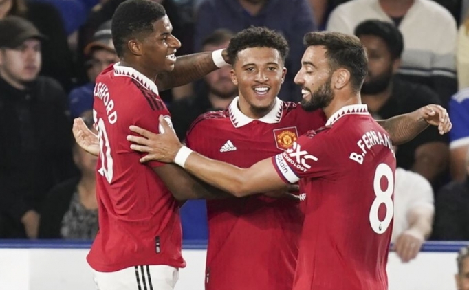 Manchester United'da tarihe ge�ecek b�t�e!