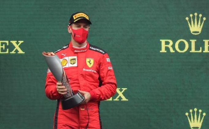 Vettel'in yeni kask�nda KKTC bayra�� da var!