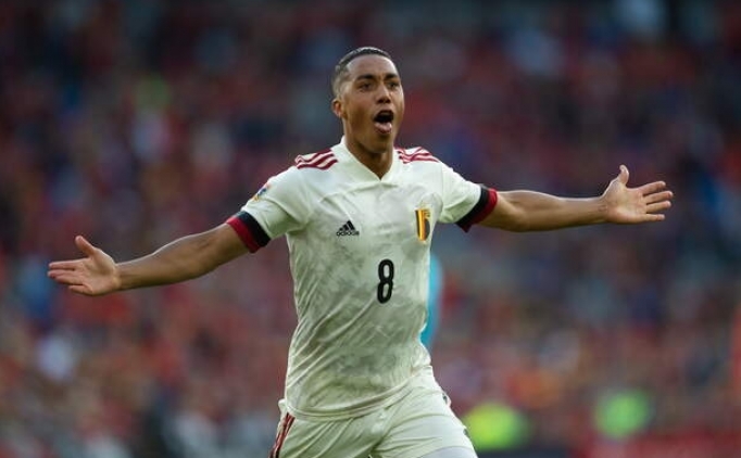 Arsenal, Youri Tielemans'� istiyor!