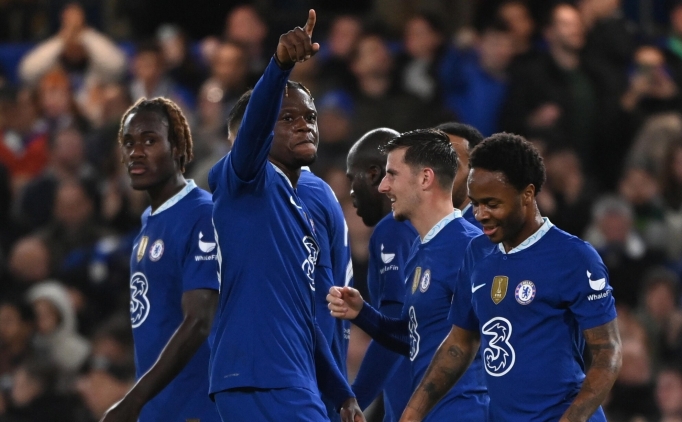 Be�ikta�'ta orta sahaya iki y�ld�z aday