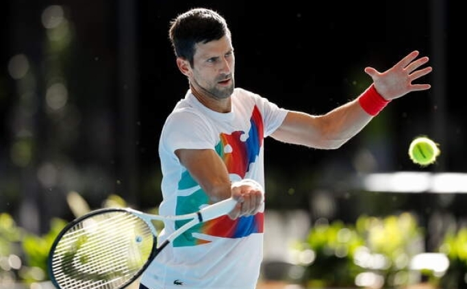 Djokovic, sezonu zirvede tamamlamay garantiledi