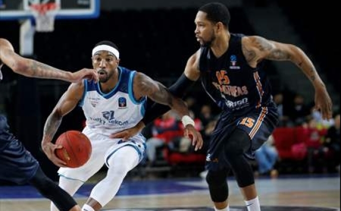 Trk Telekom deplasmanda 5. malubiyetini ald