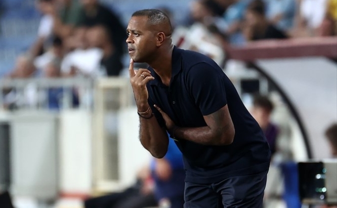 Patrick Kluivert'tan Balotelli a��klamas�!