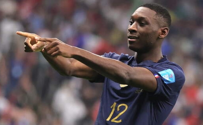 Kolo Muani ad�m ad�m PSG'ye