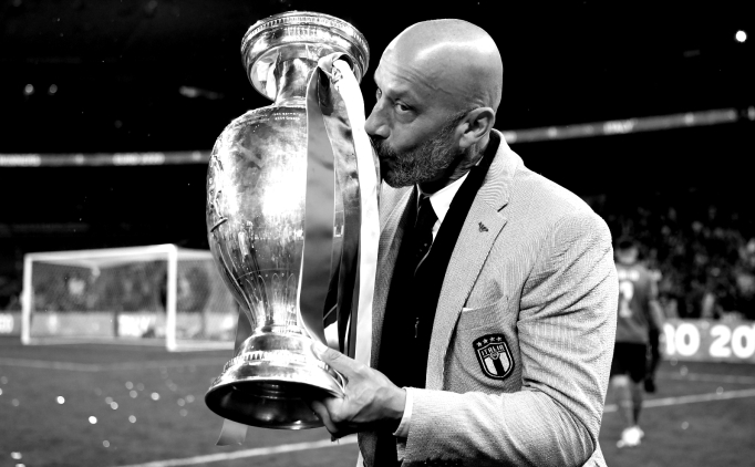 Futbol d�nyas�n�n ac� kayb�: Vialli