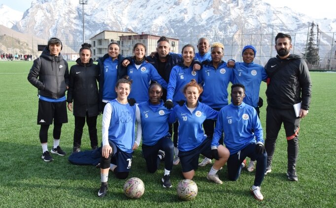 Hakkarig�c� Kad�n Tak�m�: 'Be�ikta�'� yenmek istiyoruz'