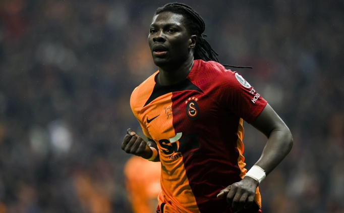 Bafetimbi Gomis girdi, golünü attı
