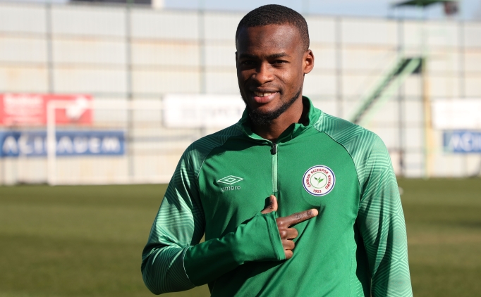 �brahim Olawoyin: 'Fenerbah�e'yi yenmeye oynayaca��z'