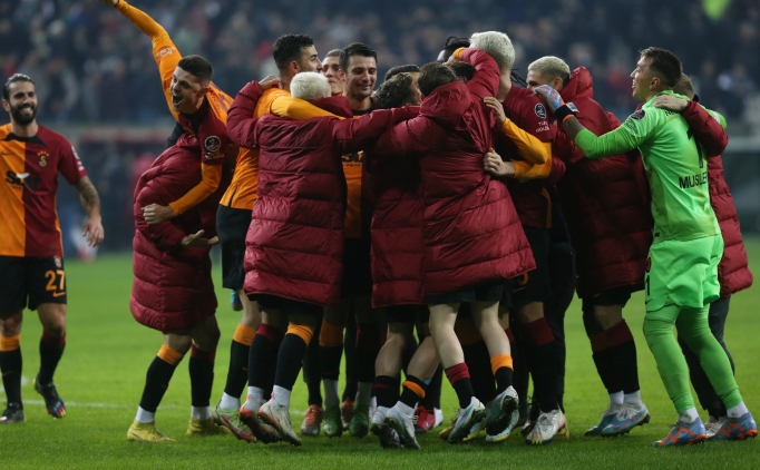 Galatasaray darda da acmyor