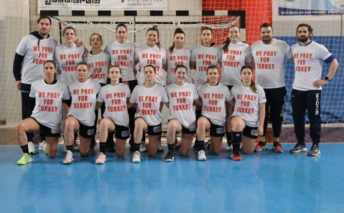 Milli hentbolcu Ayenur Sormaz'n takmndan Trkiye'ye destek