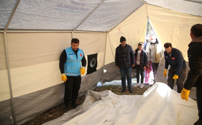 Rza Kayaalp, deprem blgesi iin adr kurdu