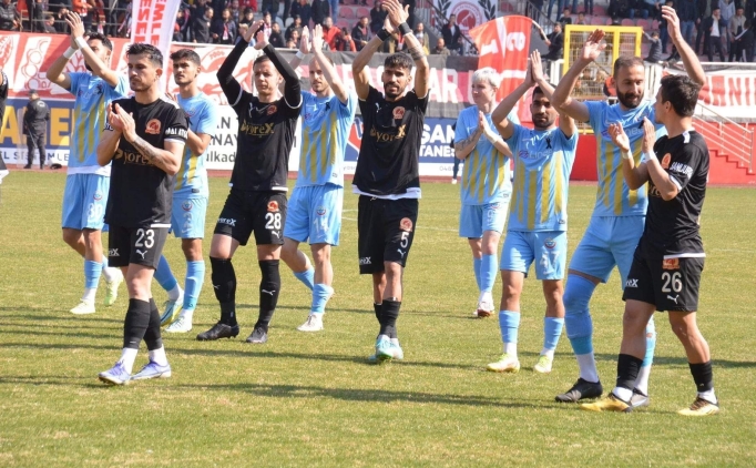 Batman Petrolspor ile Siirt l zel daresi depremzedeler iin ter dkt!