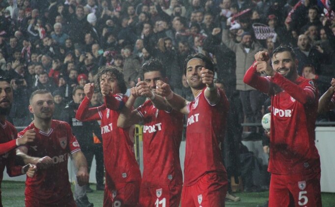 Samsunspor'dan sahas�nda farkl� tarife