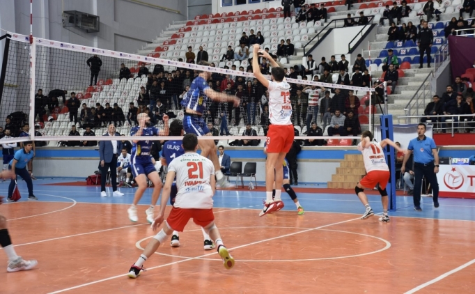 Cizre Belediyespor evinde Arkas Spor'u devirdi