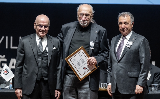 Tevfik Yamant�rk'ten Galatasaray'a destek!