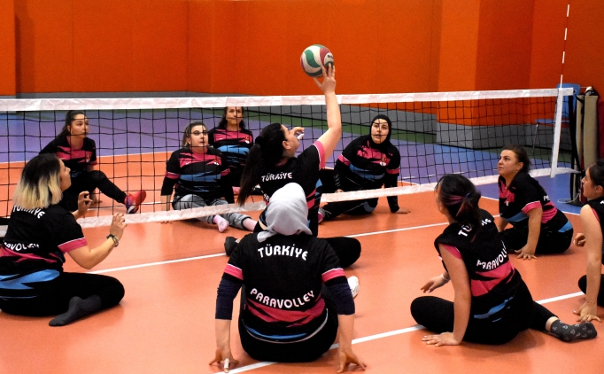 te oturarak voleybolda millilerin hedefi!