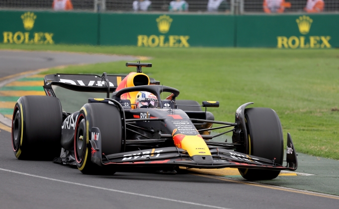 Avustralya GP'de kazanan Max Verstappen