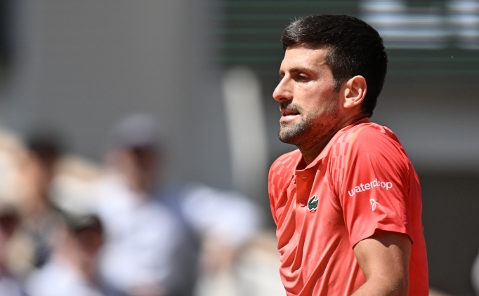 Djokovic, Fransa Ak'ta adn 2. tura yazdrd