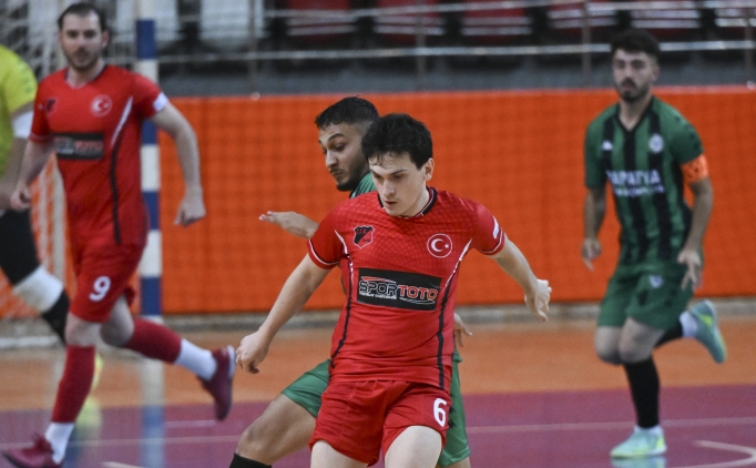 TFF Futsal Ligi'nde �ampiyon �stanbul �i�lispor