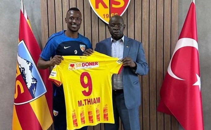 Senegal'in Ankara Bykelisi Gueye, Kayserispor'u ziyaret etti