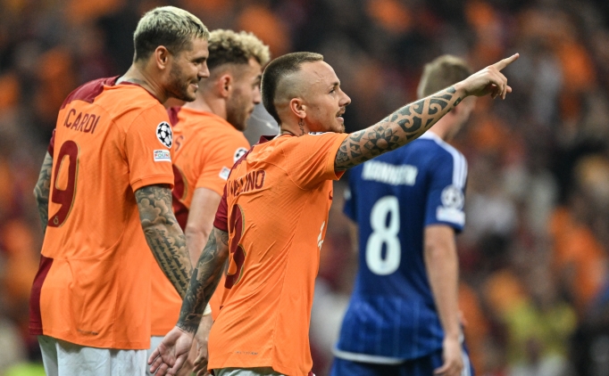 Galatasaray-Molde ma��nda e�ine az rastlan�r detay