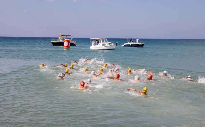 T�rkiye A��k Su Y�zme �ampiyonas� ba�lad�