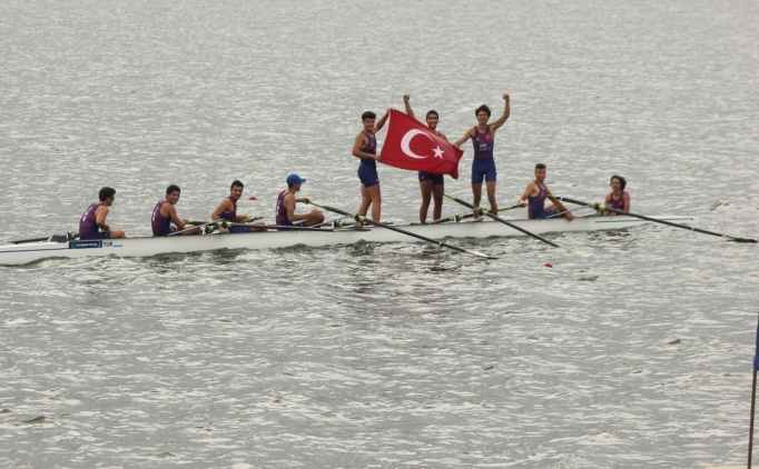 Milli k�rek�ilerimizden Balkan �ampiyonas�'nda 16 madalya