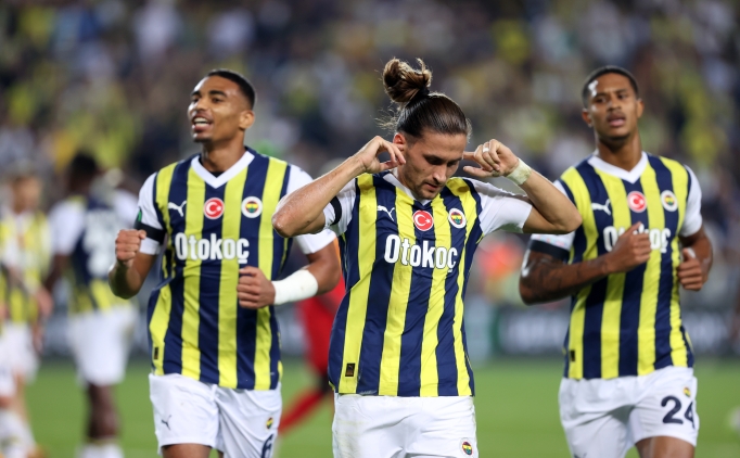 Fenerbah�e'de Fred yerine Crespo