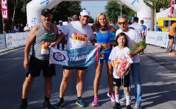 Edirneli atletler geliri afetzedelere ba���lanan maratona kat�ld�