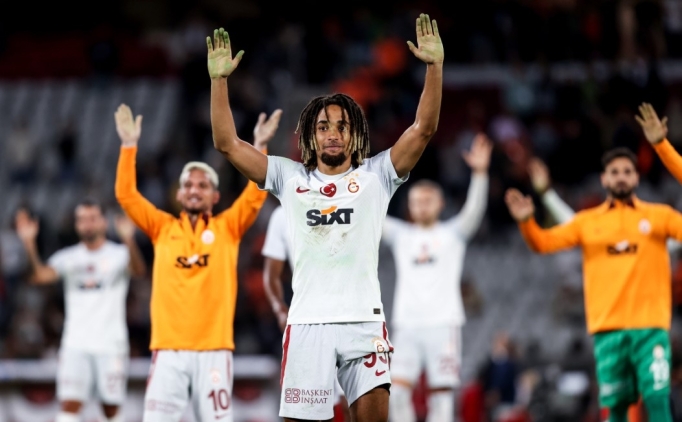 MANU'da Sacha Boey �srar�!