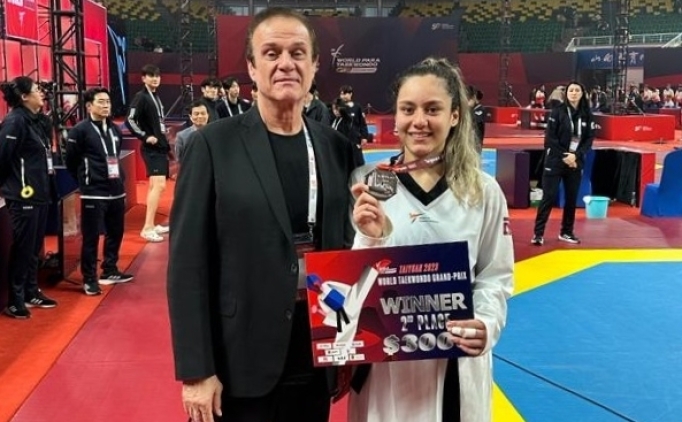 Milli tekvandocu Sude Yaren Uzun�avdar, Taiyuan GP'de ikinci oldu