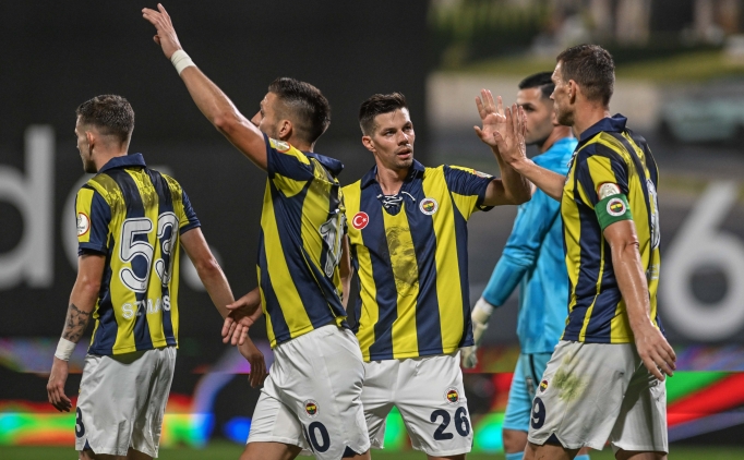 Fenerbahe'de rekabet tavan; Zajc & Crespo