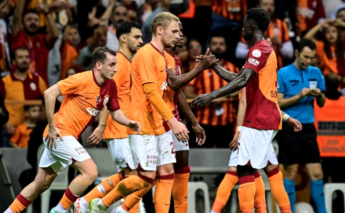 Galatasaray'�n kadrosu a��kland�!