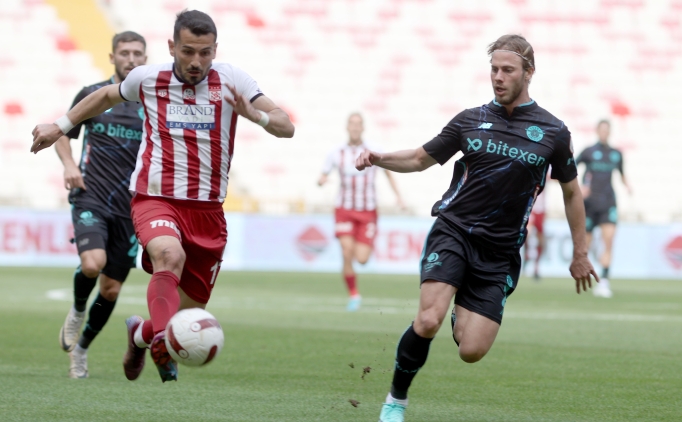 Sivasspor ile Adana Demirspor puanlar� payla�t�