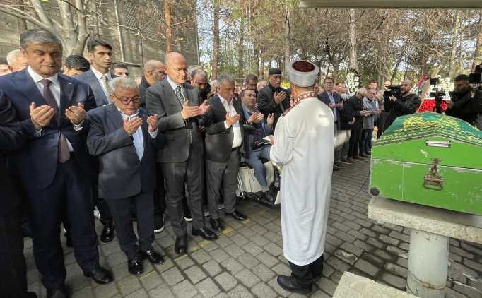 Ahmet Nur �ebi'nin ac� g�n�