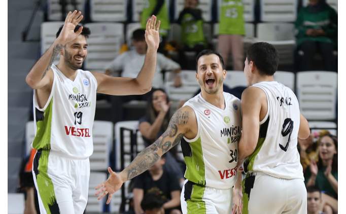 Manisa B�y�k�ehir kazand� turu atlad�