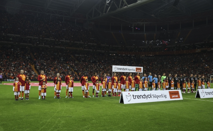 Galatasaray'da Manchester United ma ncesi endie!