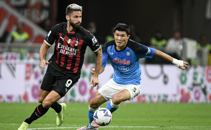 Milan, Napoli'yi bozguna uratt