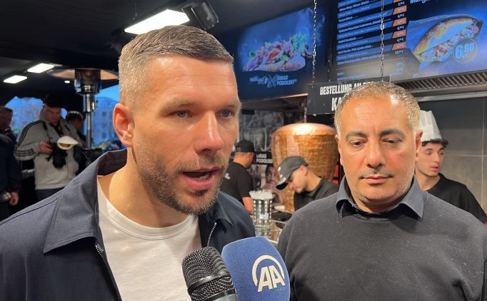 Podolski: 'Kazancmz depremzedelere balayacaz'